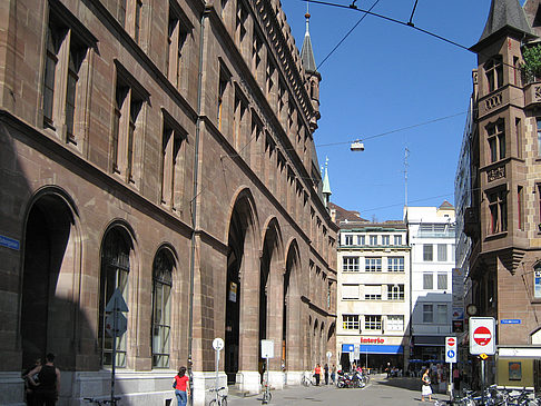 Gebäude