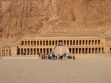 Eingang zu Tempel der Hatschepsut - Landesinnere (Luxor)